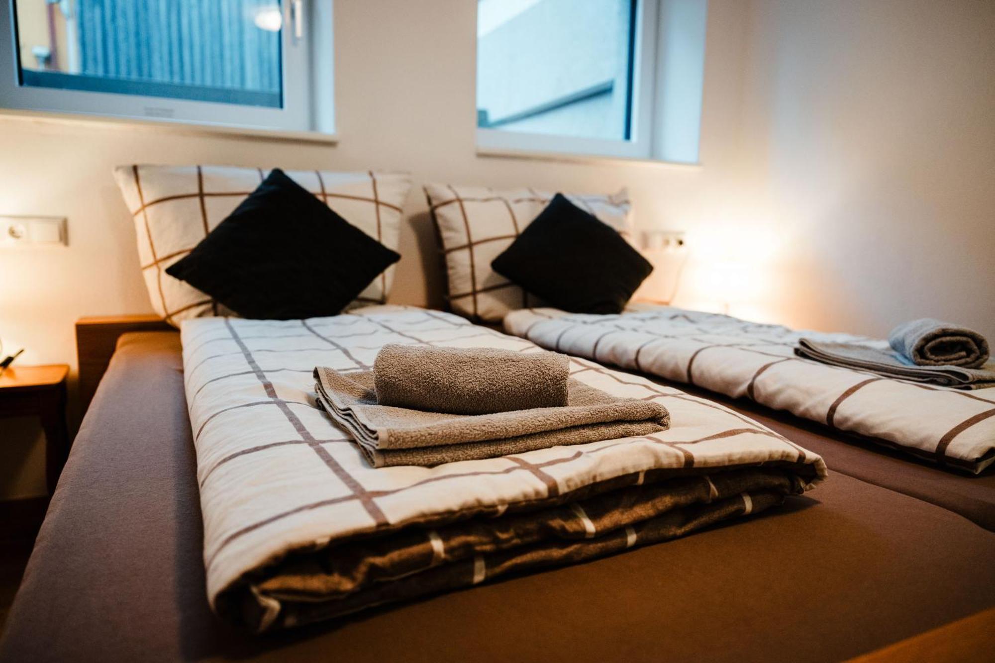 Mitzis Stubn Apartments - Bad Goisern - 24-Hour Self Check-In 外观 照片